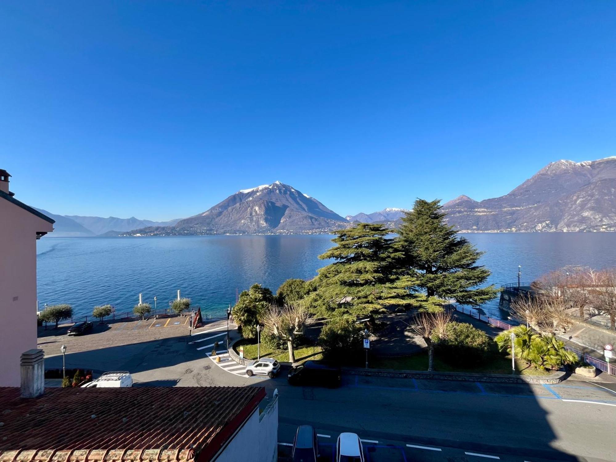 Casa Mary Varenna Bagian luar foto